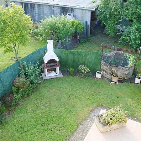 別荘 Maison De 2 Chambres Avec Jardin Clos Et Wifi A Allas Bocage *